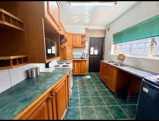 4 BEDROOM PROPERTY TO RENT IN RESERVOIR HILLS